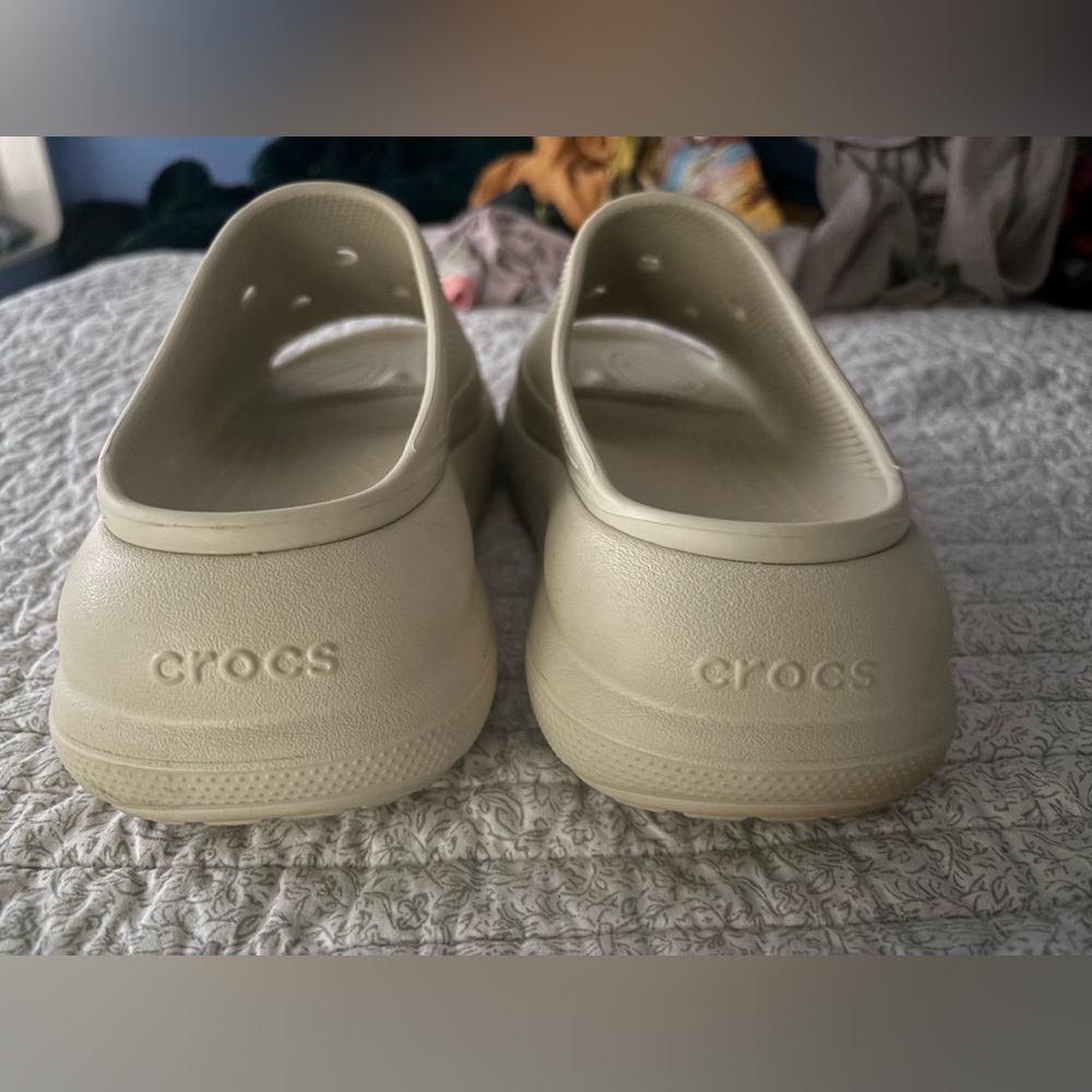 CROCS WOMENS CRUSH COMFORT PLATFORM SLIDE Beige  SIZE 10 - Picture 4 of 6